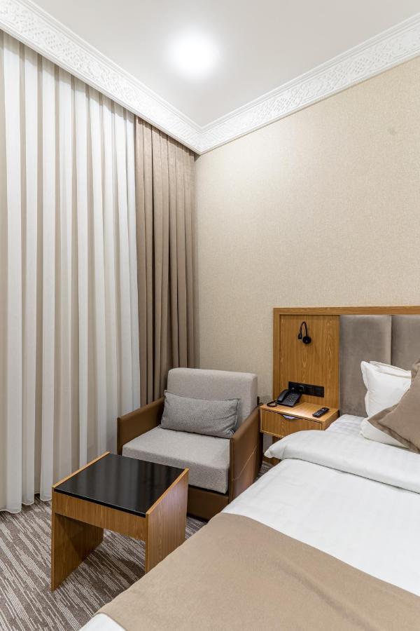 Mirzo Hotel Tashkent Luaran gambar