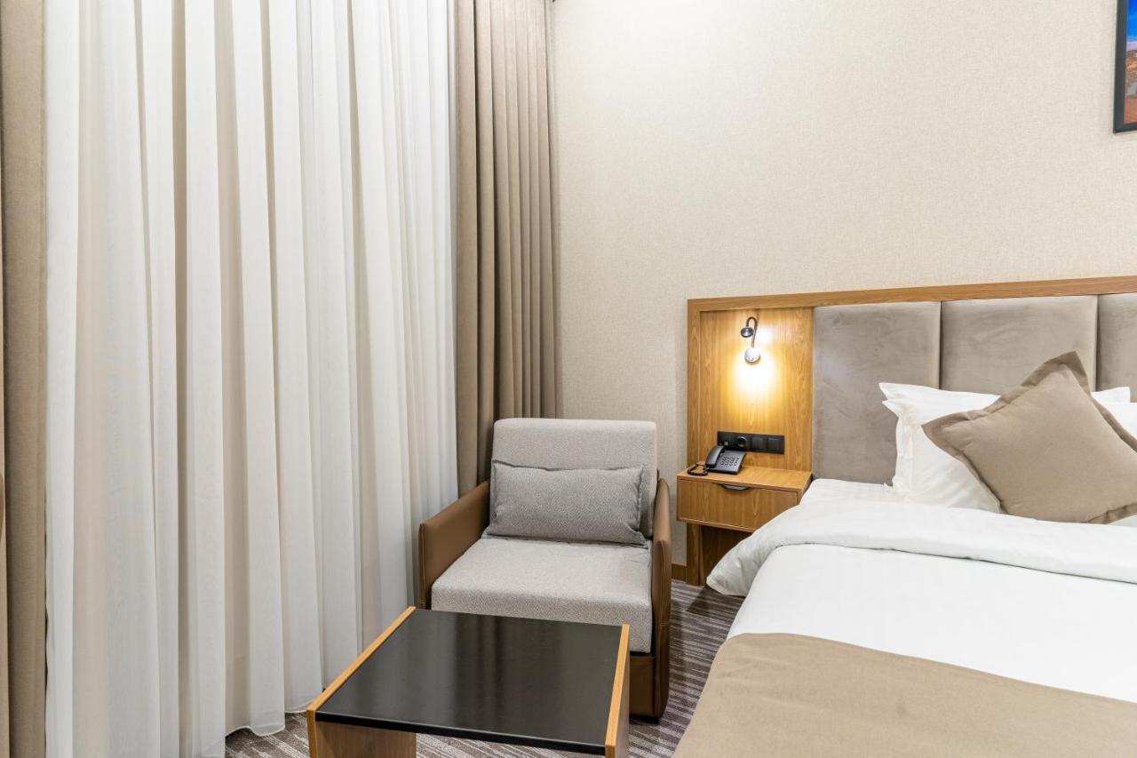 Mirzo Hotel Tashkent Luaran gambar