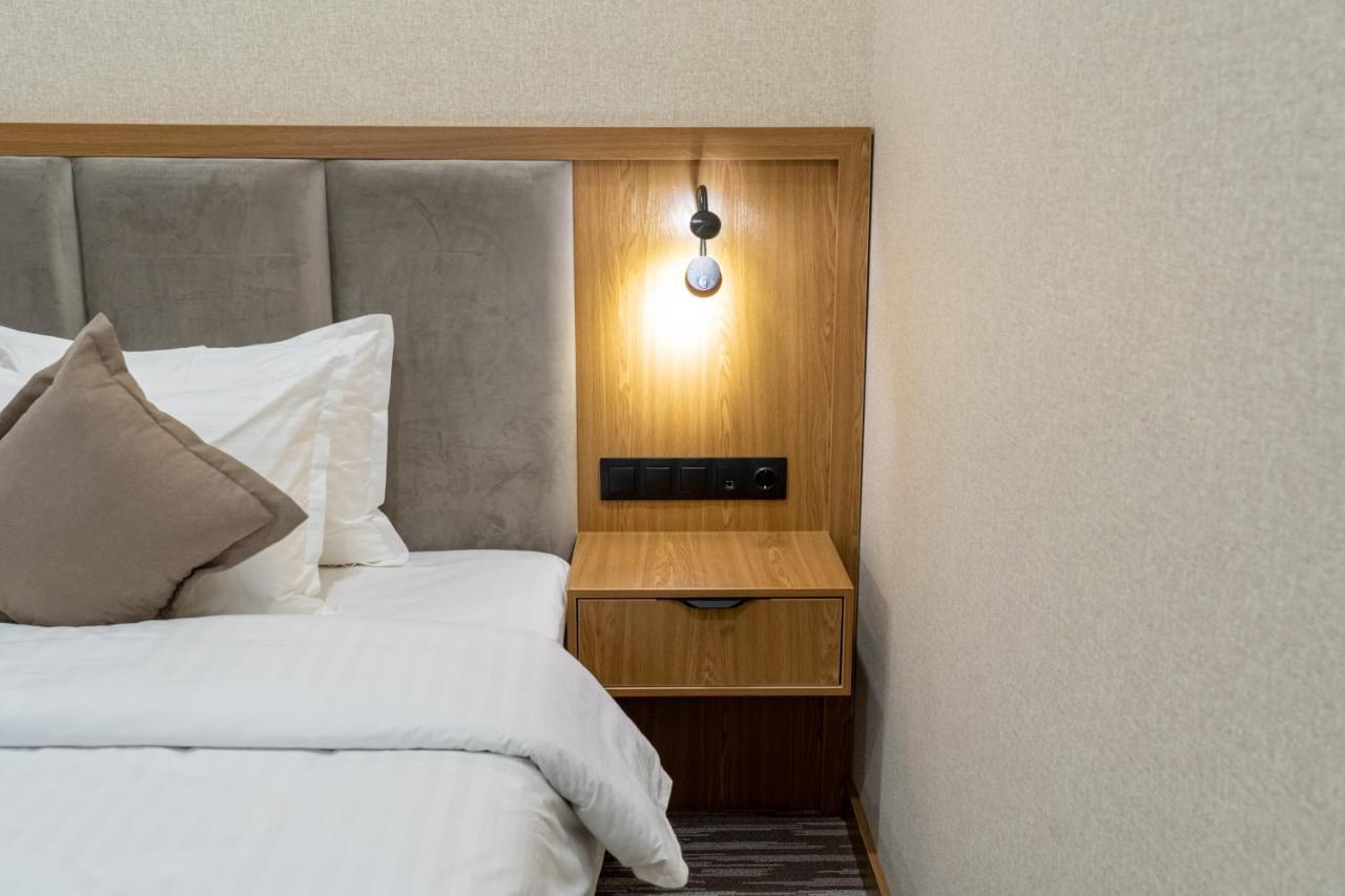 Mirzo Hotel Tashkent Luaran gambar