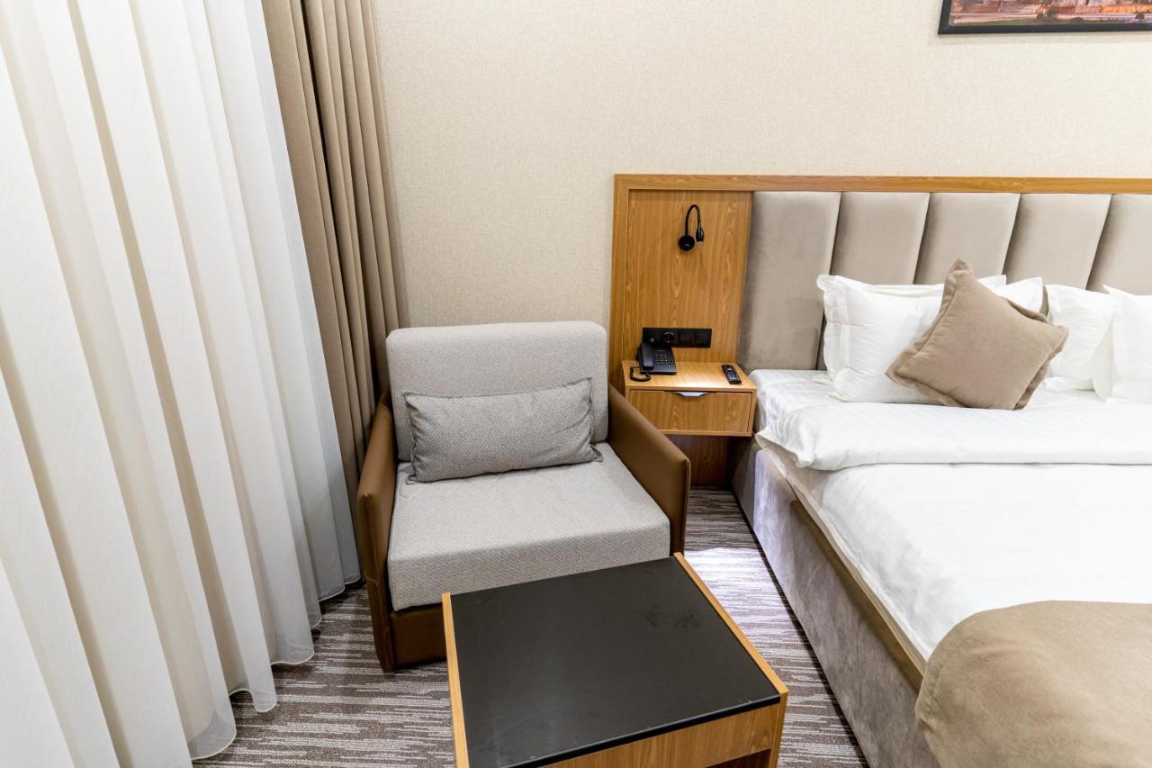 Mirzo Hotel Tashkent Luaran gambar